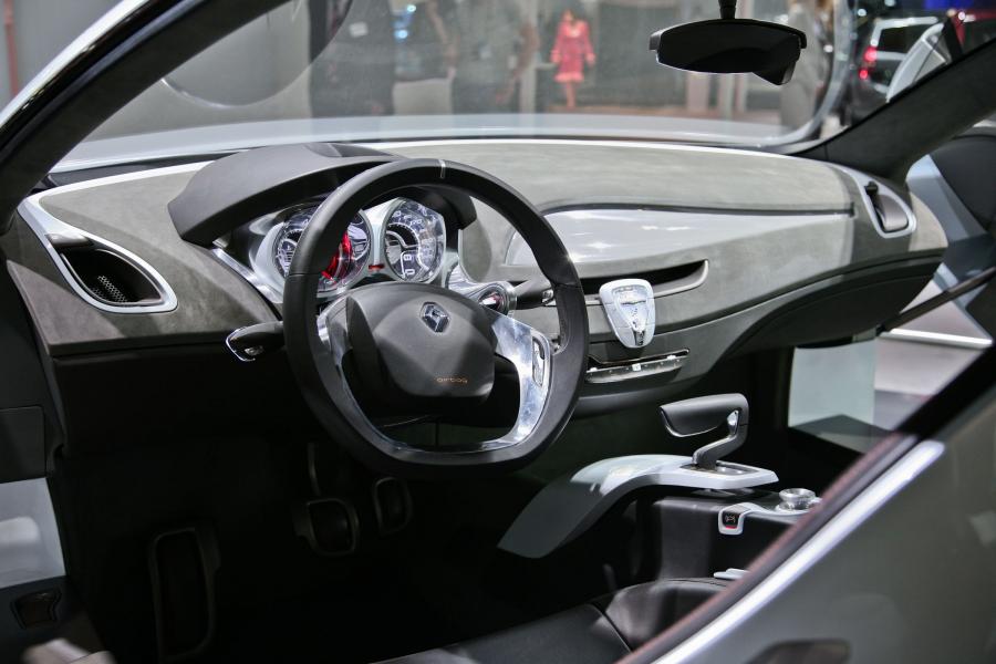  Renault Laguna Coupe Concept 2007 года  (фото 16 из 24)